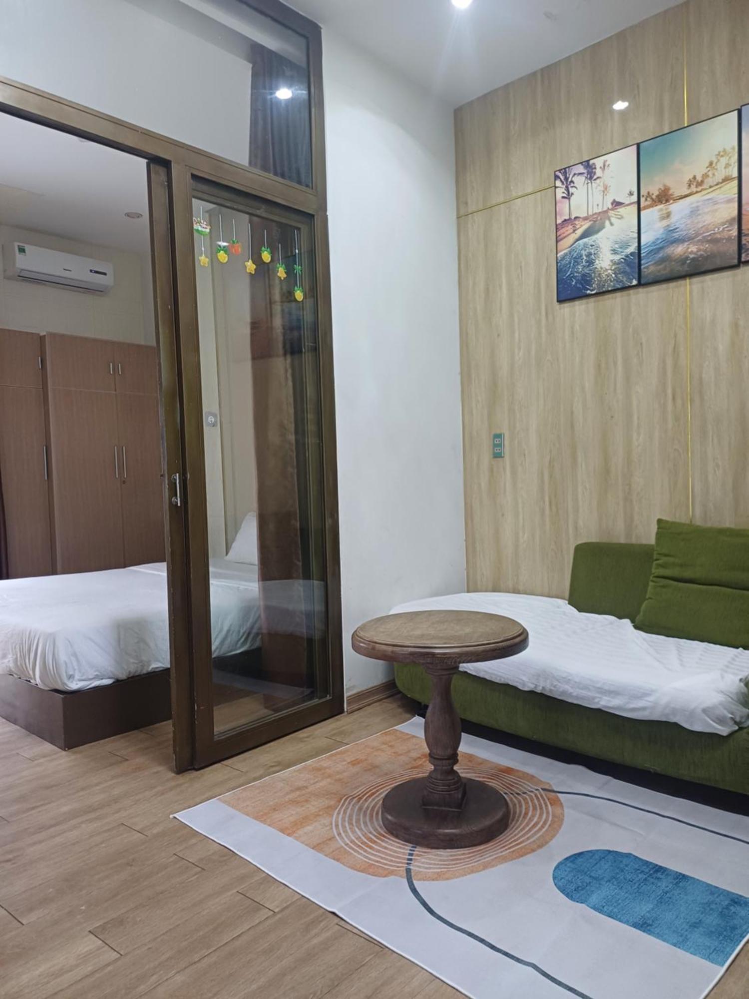 Seashine Apartment *